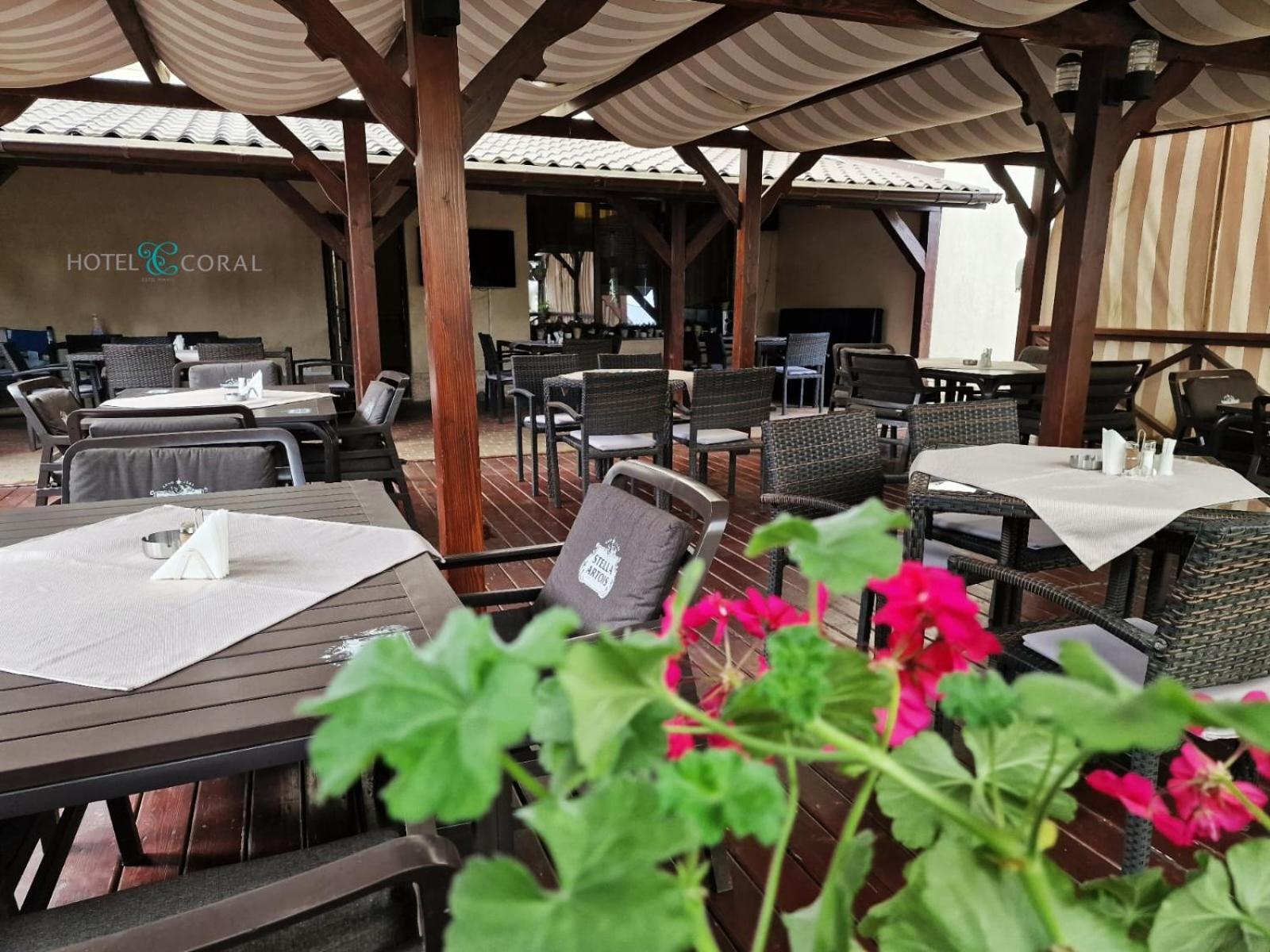 Hotel Coral Valea Lupului (Iasi) Exterior foto